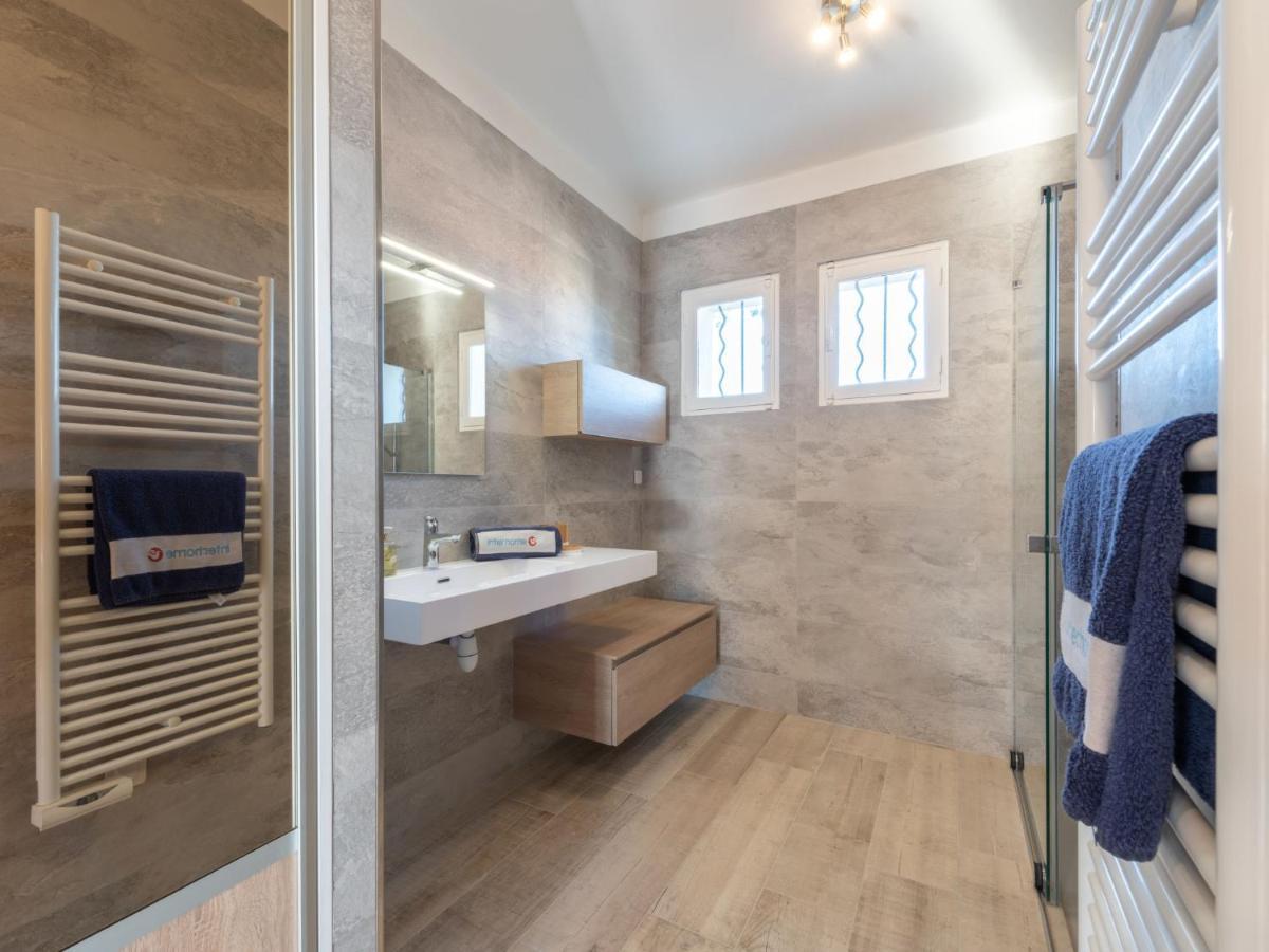 Lou Niou By Interhome Saint-Tropez
